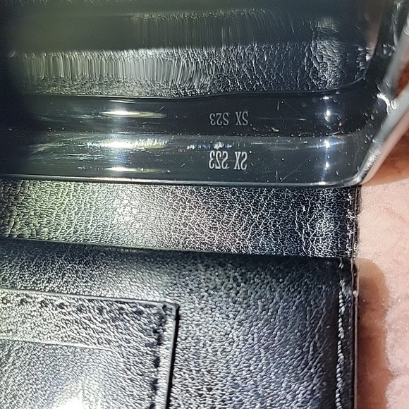 Samsung galaxy S23 xs wallet case - Picture 6 of 6